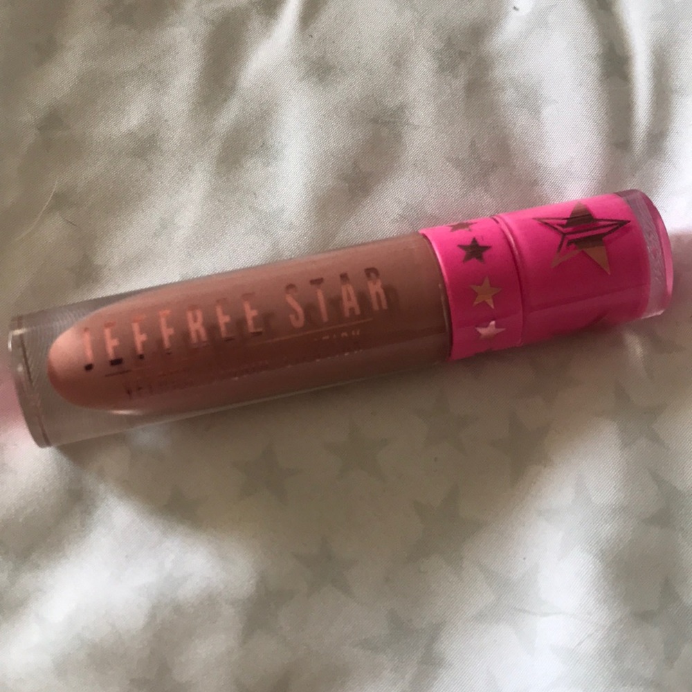 Jeffree Star Celebrity Skin lipstick